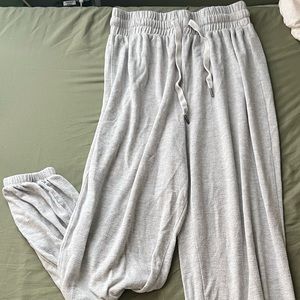 Breathable white pants